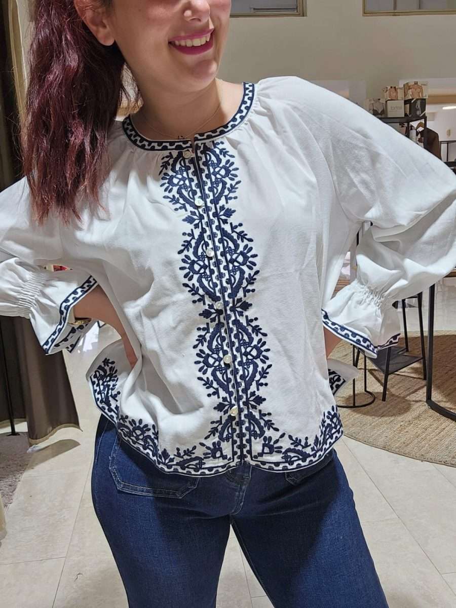 BLUSA BORDADA